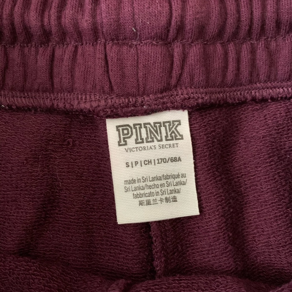 Maroon shorts - Picture 4 of 4
